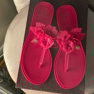 Tory Burch hibiscus 🌺 flower sandals